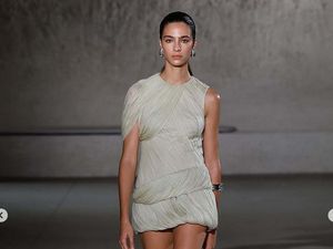 10 Koleksi Tory Burch Spring/Summer 2024, Gaya Elegan yang Effortless