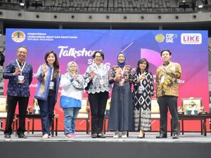 Le Minerale Teken Kerja Sama Penerapan Ekonomi Sirkular di Festival KLHK