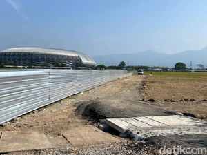 TPS Sementara di Gedebage Mampu Tampung 10 Ribu Ton Sampah TPS Sementara di Gedebage Mampu Tampung 10 Ribu Ton Sampah