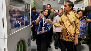 Menekan Emisi Karbon dengan Bijak Berplastik