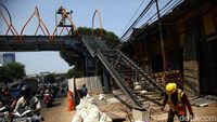 Proyek JPO Kebayoran Terus Dikebut