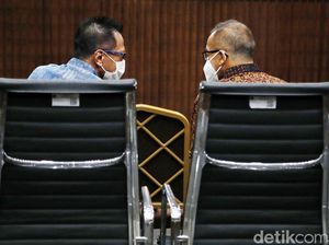 Beda Nasib Emirsyah dengan Soetikno Soedarjo di Kasus Garuda Jilid II Beda Nasib Emirsyah dengan Soetikno Soedarjo di Kasus Garuda Jilid II