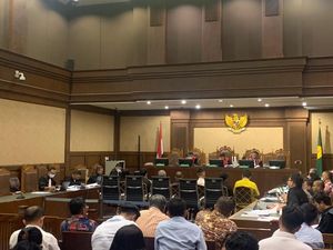 Bisa-bisanya Para Tersangka Korupsi BTS Kominfo Punya Grup Main Judi