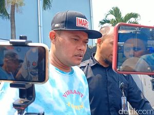 Penjelasan Sule soal HP Rizky Febian yang Hilang saat Konser Penjelasan Sule soal HP Rizky Febian yang Hilang saat Konser