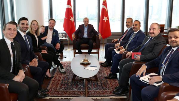 Momen Elon Musk Bertemu Presiden Turki Recep Tayyip Erdogan
