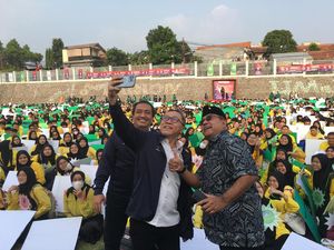 Berbagi Tips Sukses ke Mahasiswa UMJ, Zulhas: Puasa & Salat Malam