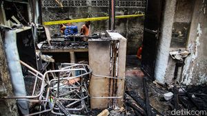 Api Padam, Rumah Terbakar di Cilandak Digaris Polisi