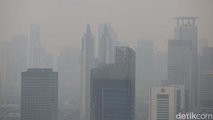 Bahaya! Jakarta Kota Paling Polusi di Dunia Hari Ini