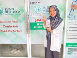 Perempuan Asal Aceh Edukasi Warga soal Kemudahan Aplikasi Mobile JKN