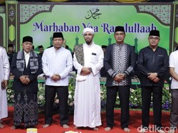 Peringati Maulid Nabi, Kapolda Jatim Selawatan Bareng di Bojonegoro