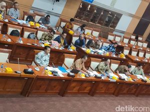 Marak Penipuan, Kominfo Godok Aturan Daftar SIM Card Pakai Biometrik