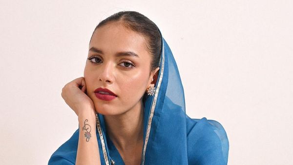 8 Potret Erica Robin, Miss Universe Pakistan yang Tak Diakui Negaranya