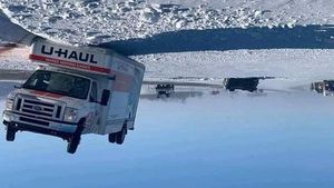 Drama Mobil Pengantar Paket yang Penuh Perjuangan