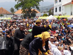 Momen Perpisahan Bupati dan Wakil Bupati Sumedang