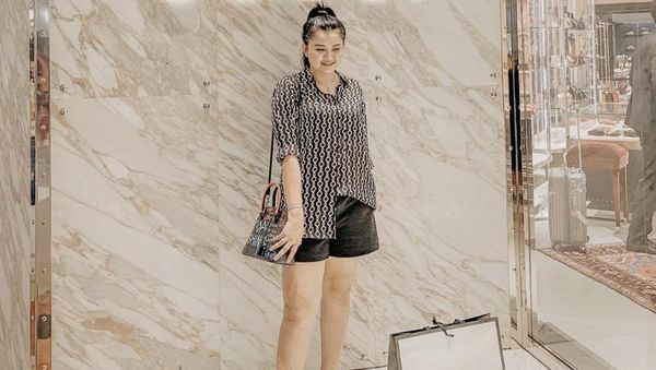 Foto Gaya Mewah Nur Utami, Selebgram Terlibat Pencucian Uang Fredy Pratama