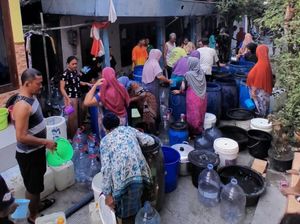 Paguyuban Rantau YKKW Donasi Air Bersih untuk Warga Wedung di Demak