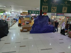 Toko Sepi, Pedagang Buku Blok M Square Banting Setir Jualan Online