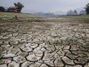 Hadits Tentang Cuaca Panas, Benarkah Embusan Neraka Jahanam?