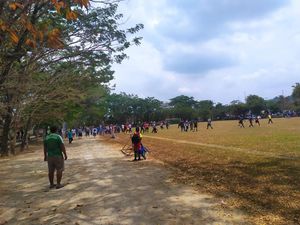 Pertandingan Sepakbola Porprov Sumsel PS Palembang Vs OKU Selatan Ricuh Pertandingan Sepakbola Porprov Sumsel PS Palembang Vs OKU Selatan Ricuh