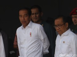 Jelang Pengoperasian Kereta Cepat, Jokowi Berkunjung ke Depo Tegalluar