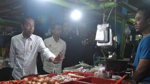 Pagi-pagi, Jokowi Kunjungi Pasar Jatinegara