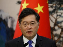 Menlu China yang Dipecat Dikabarkan Selingkuh-Punya Anak di Luar Nikah