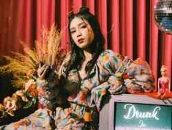 Syeqy Ajak Introspeksi Diri Tentang Toxic Relationship di Drunk in Love