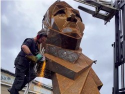 Patung Wanita Berhijab Pertama Dunia Akan Hadir di Inggris