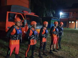 Remaja Hilang Terseret Arus Saat Asyik Berenang di Sungai Batang Tebo Remaja Hilang Terseret Arus Saat Asyik Berenang di Sungai Batang Tebo