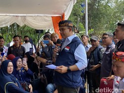 Anies Baswedan Belanja Masalah Pertanian di Sukabumi