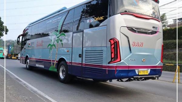 Lihat Lebih Dekat Bus PO SAN Berbalut Livery Vintage