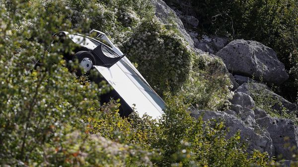 Bus Masuk Jurang di Montenegro, Dua Orang Tewas