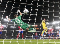 Saat Atletico tampak akan mengamankan tiga poin, Lazio mencetak gol! Kiper mereka, Ivan Provedel, menjadi penyama kedudukan pada menit ke-95.  