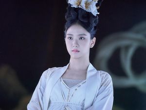 Gaya Jisoo BLACKPINK Jadi Peri di Film Dr. Cheon and Lost Talisman