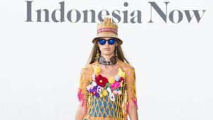 10 Koleksi Merdi Sihombing di New York Fashion Week, Saat Kain Ulos Mendunia