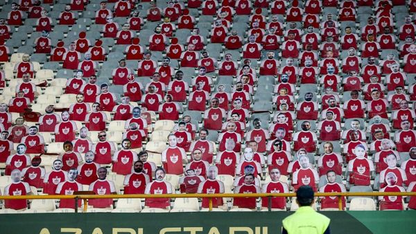 Persepolis Vs Al Nassr: Fans Kardus Tonton Cristiano Ronaldo Cs