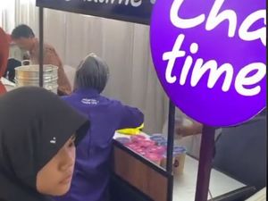 Pernikahan Viral Bikin Tamu Happy, Cateringnya Ada Shihlin Hingga Chatime Pernikahan Viral Bikin Tamu Happy, Cateringnya Ada Shihlin Hingga Chatime