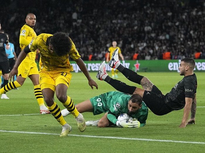 PSG Menang Meyakinkan Atas Dortmund Paris Saint-Germain memetik kemenangan di laga pertamanya di Liga Champions. Menjamu Borussia Dortmund, PSG menang dengan skor akhir 2-0. PSG menghadapi Dortmund di Parc des Princes pada Rabu (20/9/2023) dinihari WIB.