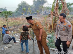 Siswi SD Gresik yang Dicolok Tusuk Bakso Jalani Pemeriksaan MRI