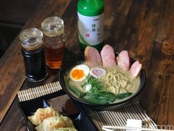 Gurihnya Tori Duck Ramen, Mi Jepang dengan Toping Bebek di Surabaya