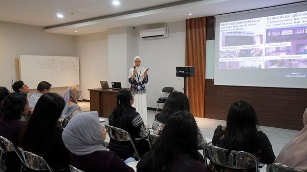 Tularkan Ilmu Soal Tata Udara ke Mahasiswa di Medan