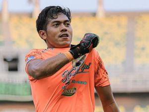 Andhika Ramadhani Siap Main Lawan Arema FC