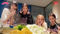 Momen Member BLACKPINK Makan Bersama Sebelum Isu Lepas dari YG Entertainment