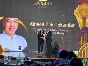 Sukses Menata Kawasan Pesisir, Bupati Tangerang Raih detikcom Awards