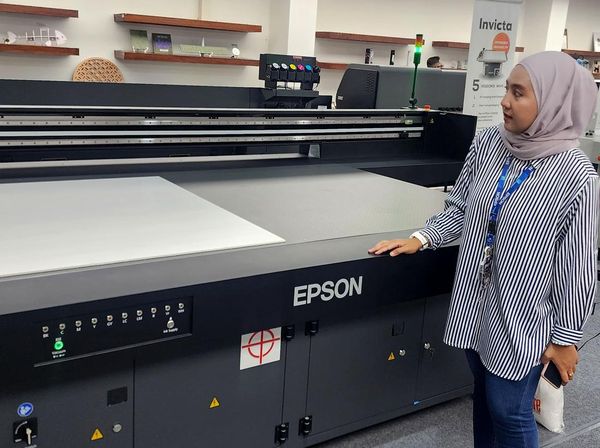 Epson Kembangkan Aplikasi Signage yang Lebih Luas