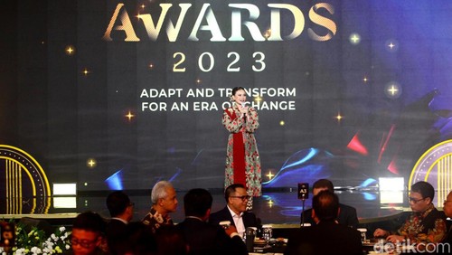 Gaya Anggun Rossa Buka detikcom Awards 2023