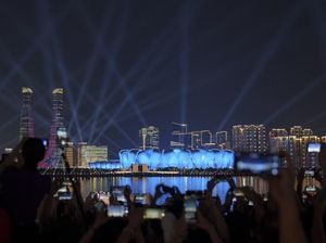 Hangzhou Olympic Sports Centre Stadium Bertabur Cahaya Jelang Asian Games
