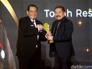 Jaksa Agung ST Burhanuddin Raih Penghargaan detikcom Awards 2023 Jaksa Agung ST Burhanuddin Raih Penghargaan detikcom Awards 2023