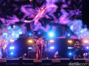 Cerita Jinan Laetitia Manggung Bareng Rich Brian dan NIKI di Singapura Cerita Jinan Laetitia Manggung Bareng Rich Brian dan NIKI di Singapura
