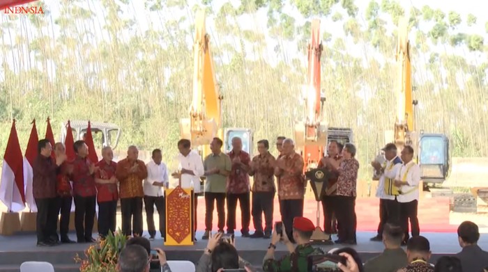 Foto: Jokowi Groundbreaking Hotel Nusantara di IKN (Tangkapan layar YouTube)